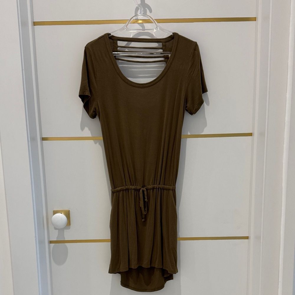 Chaser Army Green Open Open Back Drawstring Waist Short Sleeve Dress S